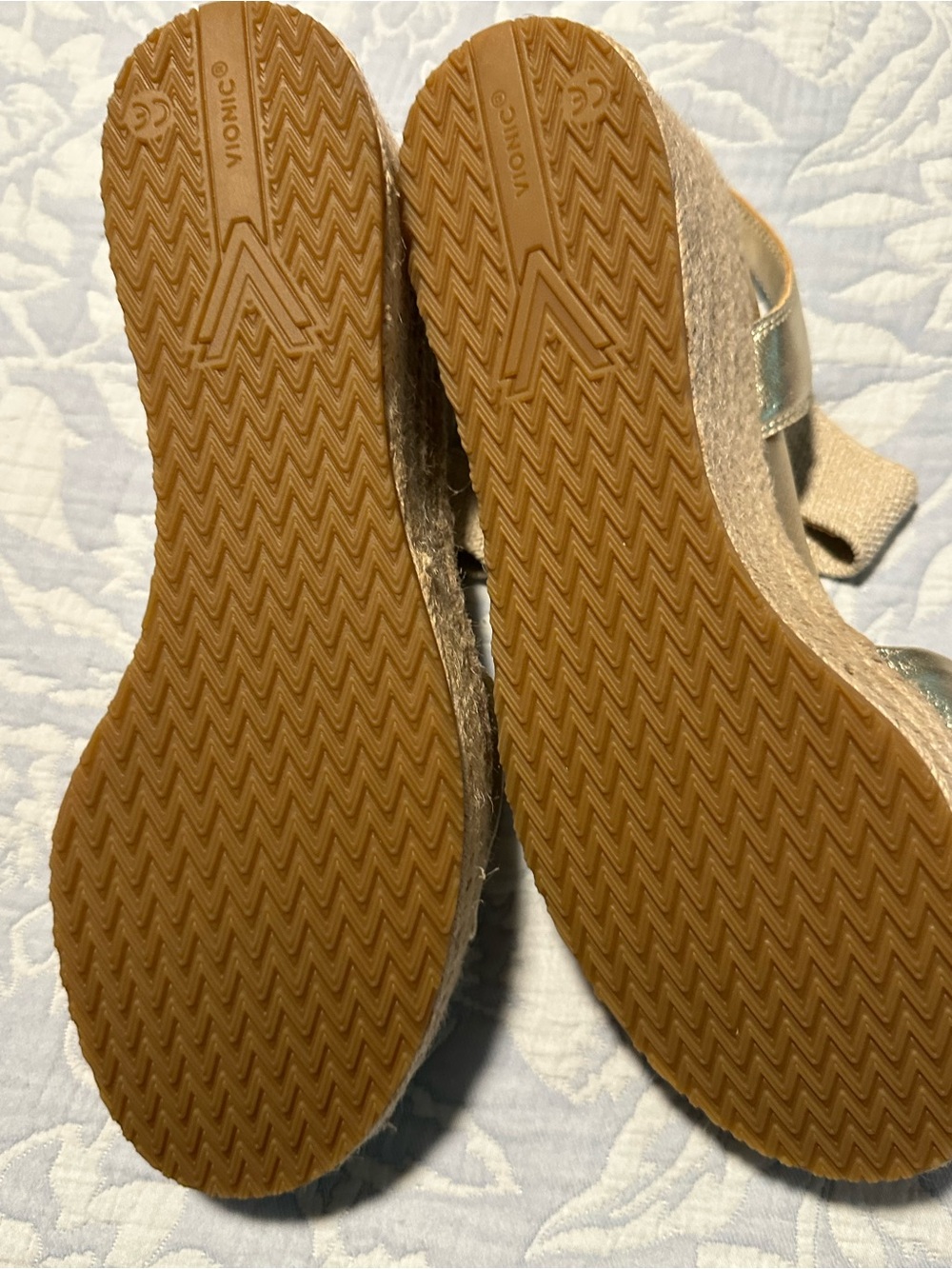 Vionic Gold Metallic Espadrille Wedge Sandals - Picture 5 of 10